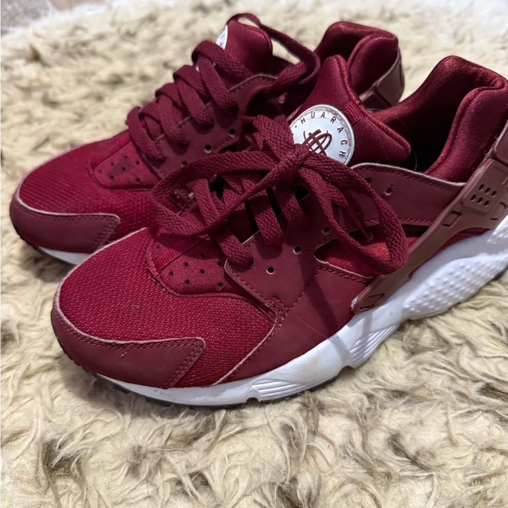 Nike Maroon Sneakers